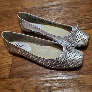 Silver Ballet flats